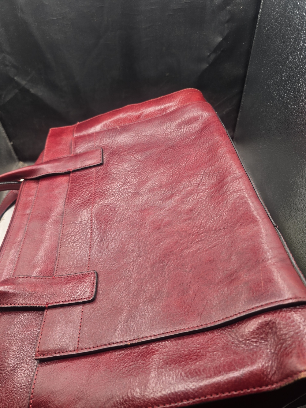 Wilsons Leather Red Men's Briefcase Tote 12.5h And 17 W Dimension